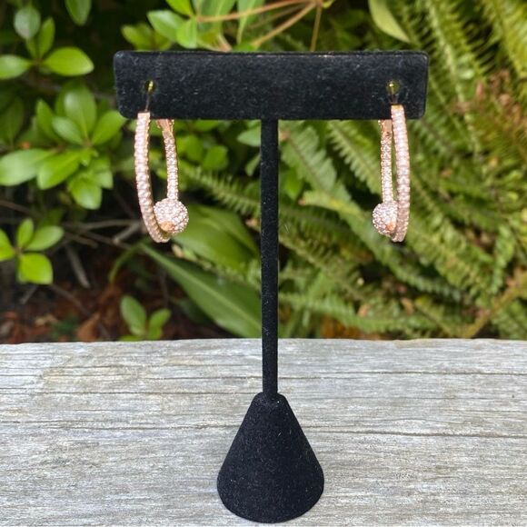 NWOT New Lisa Freede Rose Gold Disco Ball Hoop CZ Pave Set Earrings 1-1/4" - Picture 4 of 5